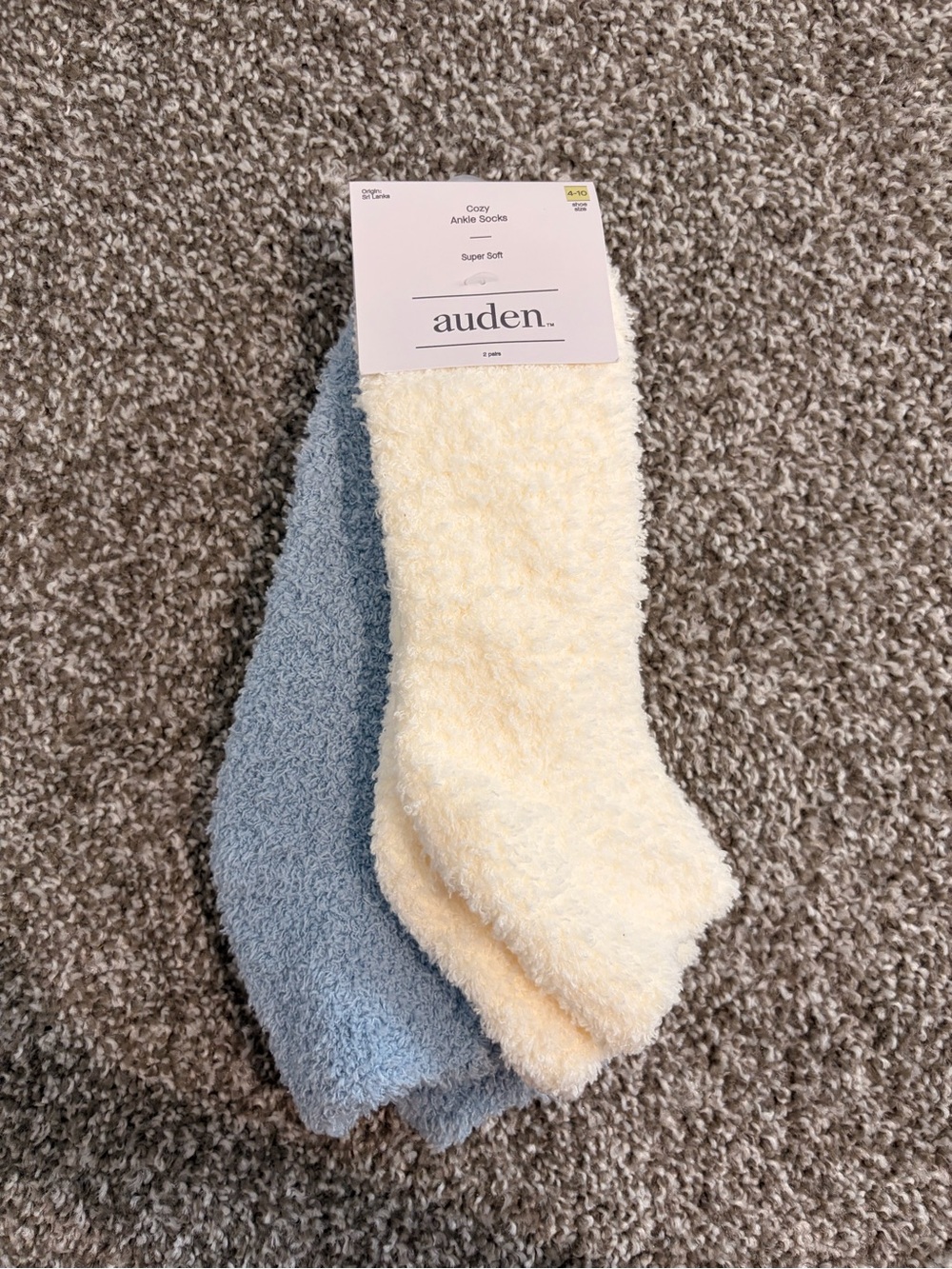 Auden Plush Ankle Socks in Pale Yellow and Light Blue